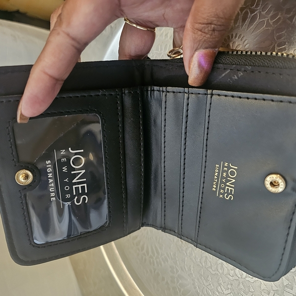 Jones New York Black Wallet - Picture 6 of 8